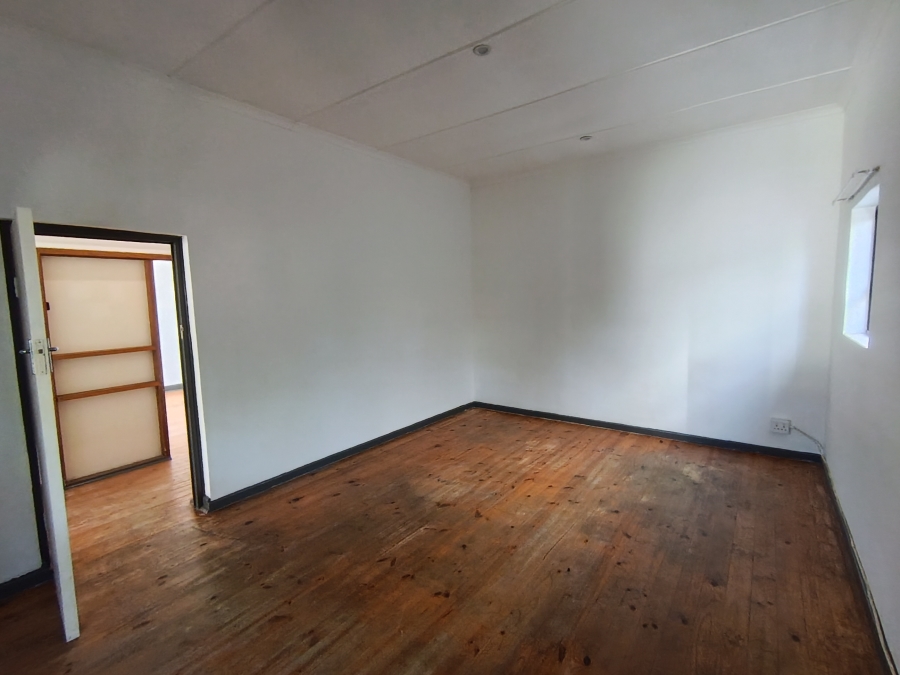 To Let 4 Bedroom Property for Rent in Lochnerhof Western Cape